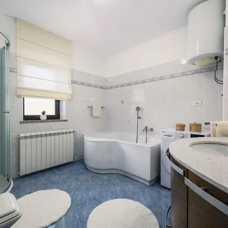 Apartment In Mekisi Kod Vizinade - Istrien 53445